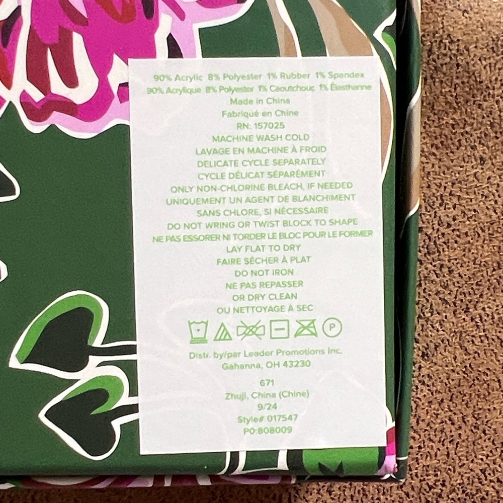 NIB Lilly Pulitzer Pink and Green GWP Sock Set - Picture 4 of 6